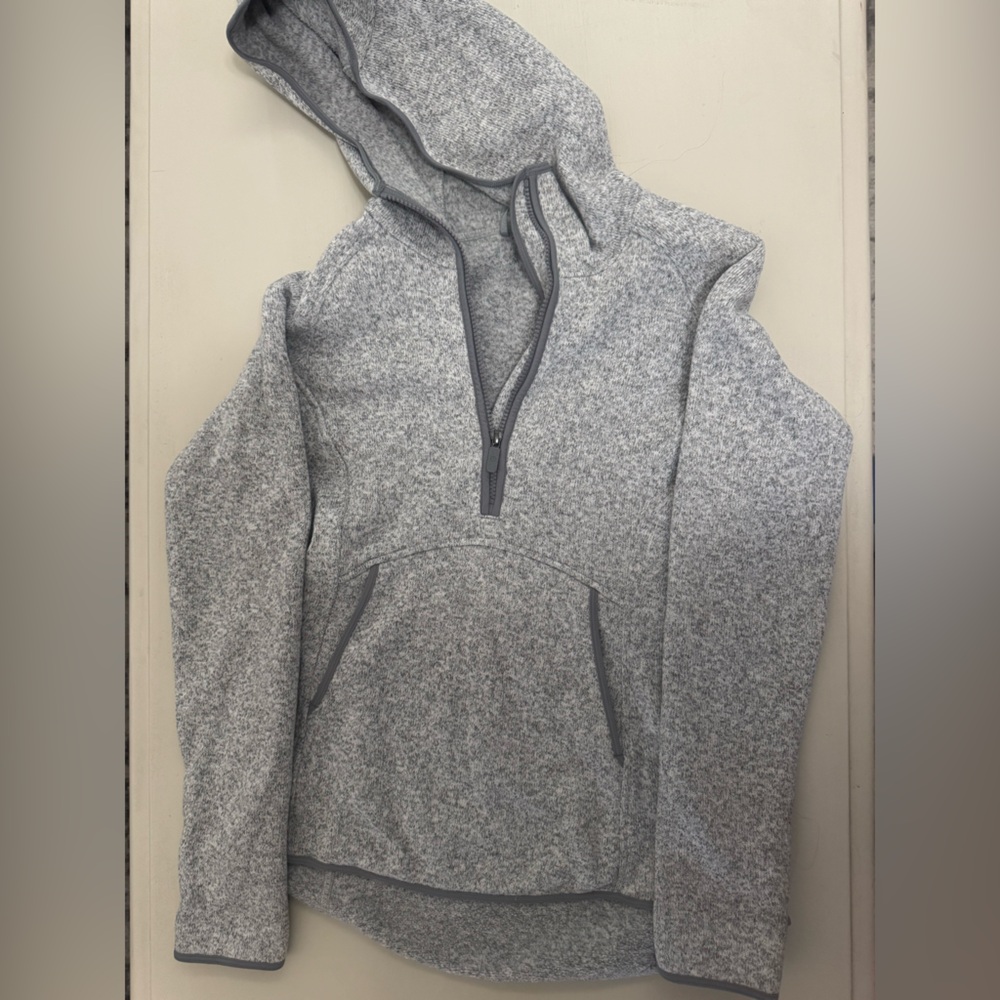 Lululemon Women's grey hooded half zip. So warm and cozy. Great condition
